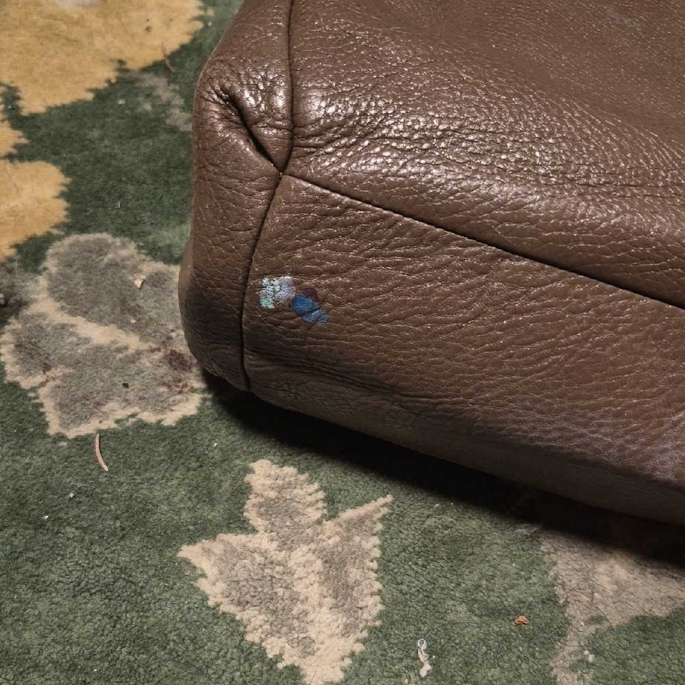 Classic Leather Tote Bag in Brown - Picture 10 of 15